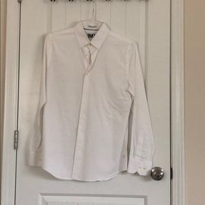 White dress shirt